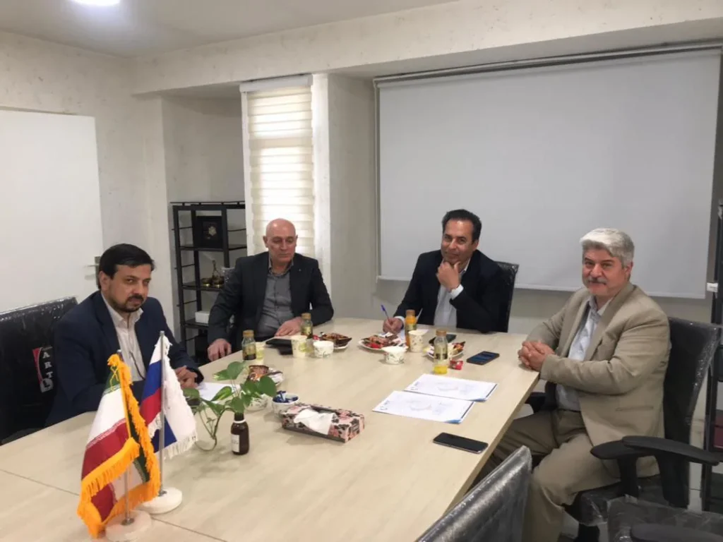 بازدید از نمایشگاه هفته پژوهش و نمایشگاه تجهیزات پزشکی در مشهد